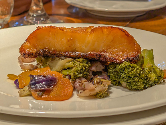 PXL_20251104_234937549.RAW-01.COVER