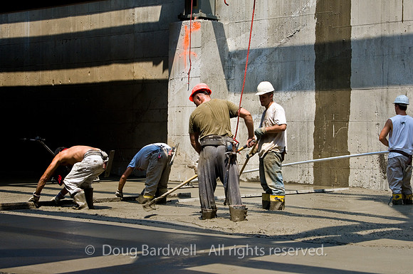 050812-NYT-8236