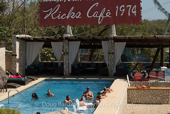 170304-3729