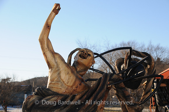 Chainsaw-Carvers-1046
